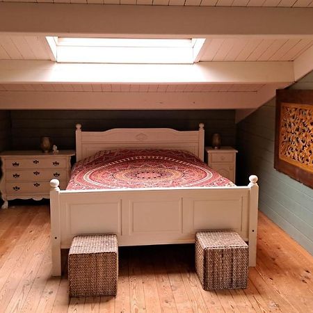 Comfortable Chalet In A Unique Location In Forest Essen Bagian luar foto