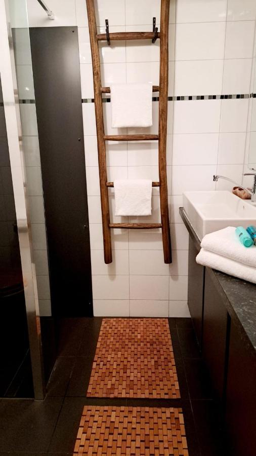 Comfortable Chalet In A Unique Location In Forest Essen Bagian luar foto